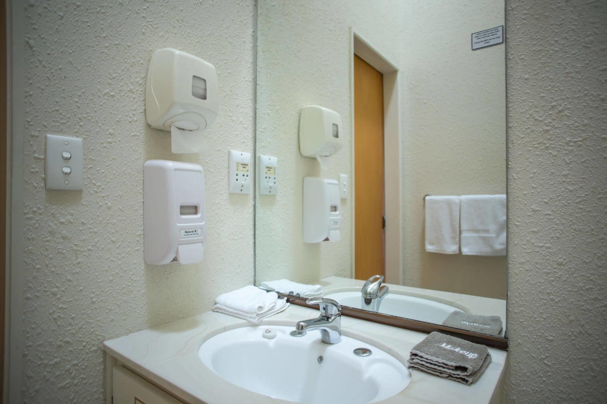 Bennetts Thermal Motor Inn Tauranga Luaran gambar