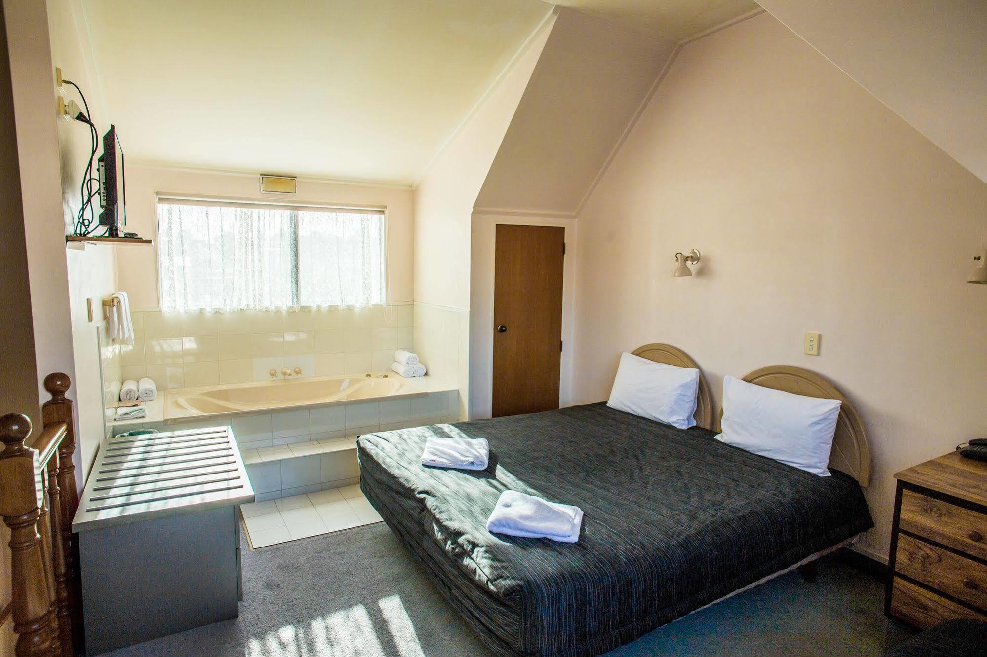 Bennetts Thermal Motor Inn Tauranga Luaran gambar